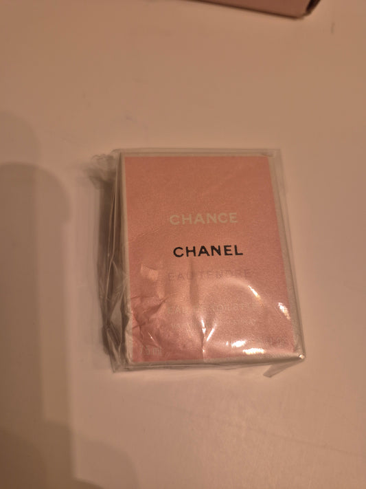 Chanel (skadad förpackning)